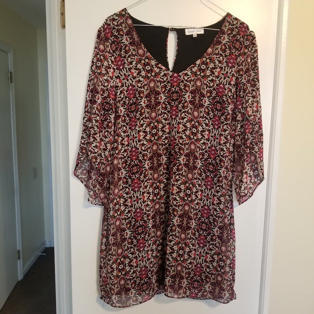 Emerald Sundae Fit and Flare Mini Multi Color V Neck Dress Size S